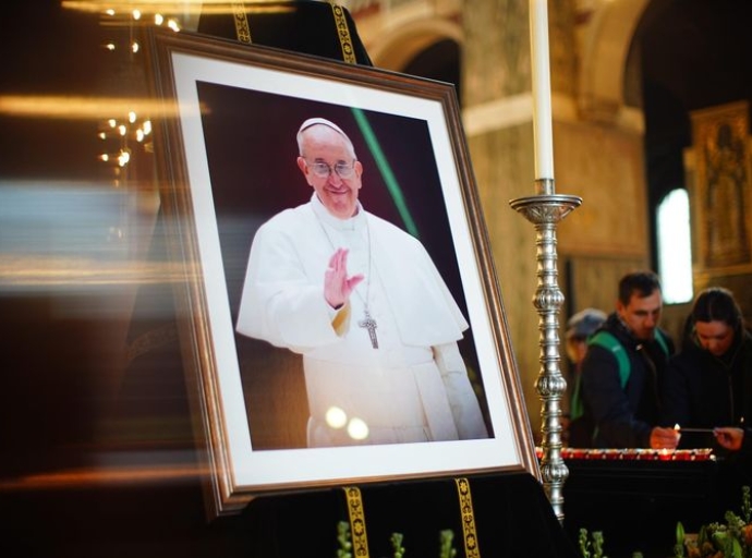 DISPARITION DU PAPE FRANÇOIS: UN PERE JÉSUITE SE SOUVIENT D'UN HOMME SIMPLE ET PROCHE DE PEUPLE