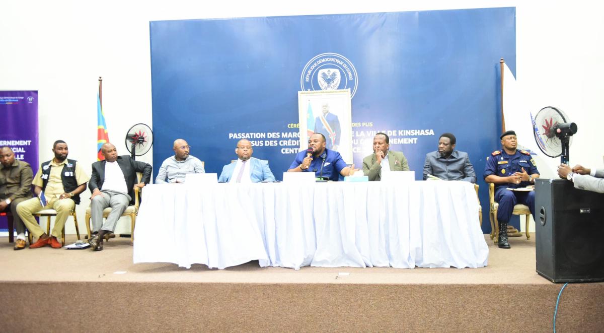 Marchés pirates à Kinshasa : la récréation est finie, Daniel Bumba instruit bourgmestres et chefs de quartiers