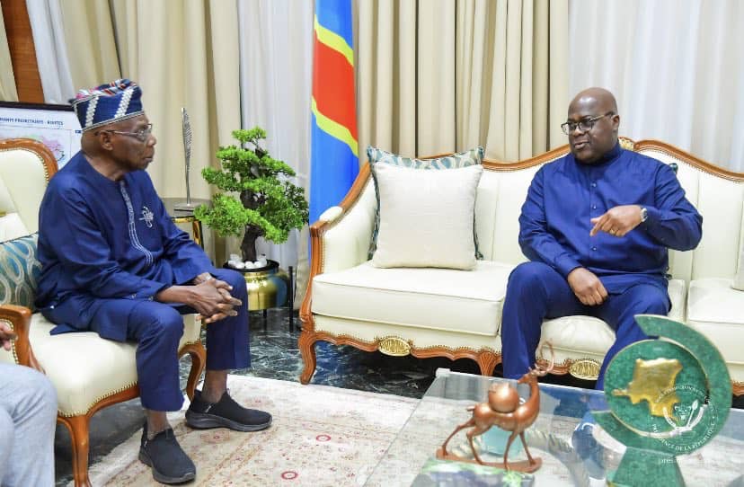 CRISE SÉCURITAIRE EN RDC : FÉLIX TSHISEKEDI A ÉCHANGÉ AVEC OLUSENGUN OBASANJO FACILITATEUR DE L'EAC