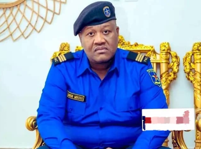 KINSHASA : LE CAPITAINE JUNIOR MBOSO ARRETÉ APRÈS SA DÉMISSION CHOC DE LA POLICE NATIONALE CONGOLAISE 