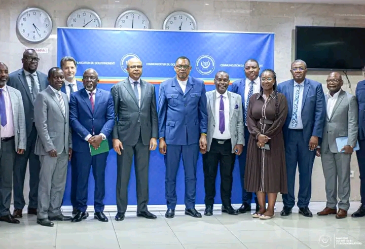LE MINISTRE JOSÉ MPANDA S'ENTRETIENT AVEC LES OPÉRATEURS TÉLÉCOM SUR LES DÉRIVES DU SECTEUR