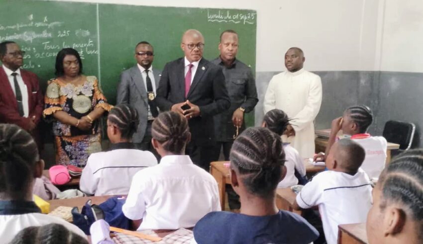 RENTRÉE SCOLAIRE 2025-2026 : THÉODORE KAZADI EN TOURNÉE DE SUPERVISION DES ÉCOLES A KINSHASA 