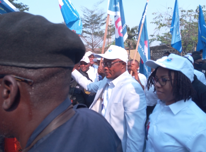 ENJEUX : &quot; NOUS DEVONS NOUS MOBILISER JOUR ET NUIT DERRIÈRE LE CHEF DE L'ÉTAT&quot; [ THÉODORE KAZADI AUX MEMBRES DE SON PARTI]