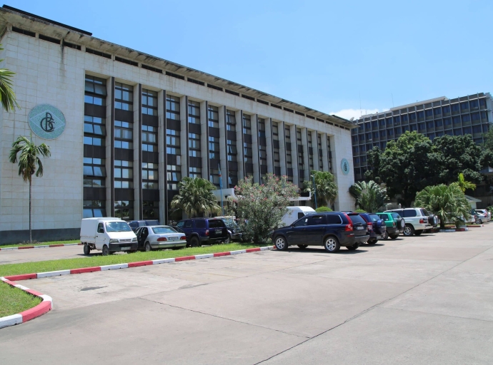 URGENT: SPECULATION SUR LE TAUX DE CHANGE. VOICI L'AVIS AU PUBLIC DE LA BCC