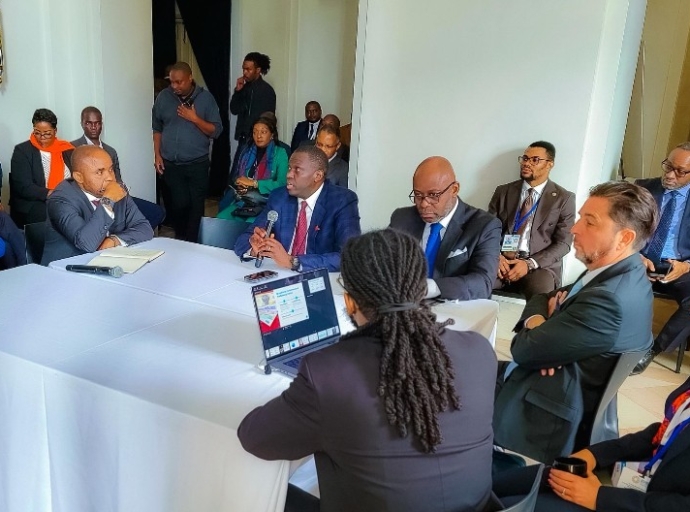 WASHINGTON DC: LE GOUVERNEUR DE LA BCC A.WAMESO EDIFIE LES INVESTISSEURS AMERICAINS SUR LE LIEN ENTRE L'EVOLUTION POLITIQUE ET ECONOMIQUE EN RDC. 