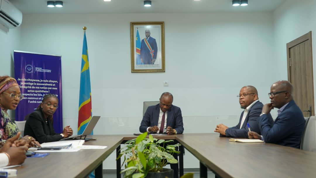 Rdc : Le ministère de l'éducation nationale prépare des funérailles digne pourl'enseignante Bonette Elombe 