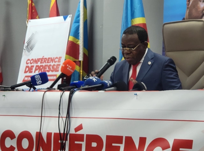 RDC : l’AFDC-A dément une fausse démission de Modeste Bahati Lukwebo