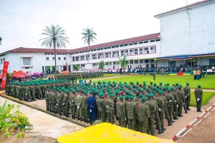 Kananga : 295 nouveaux officiers renforcent les rangs des FARDC après trois ans de formation intensive