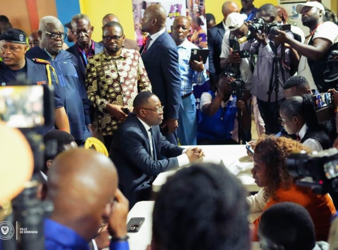 Kinshasa : lancement des inscriptions pour le nouveau marché central de Zando, 11 000 places disponibles