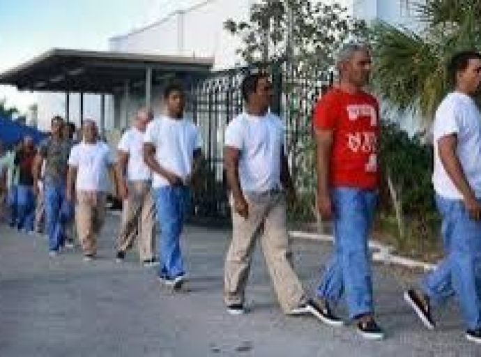 Migrants expulsés vers la RDC : l’OIM trace des lignes rouges pour leur prise en charge