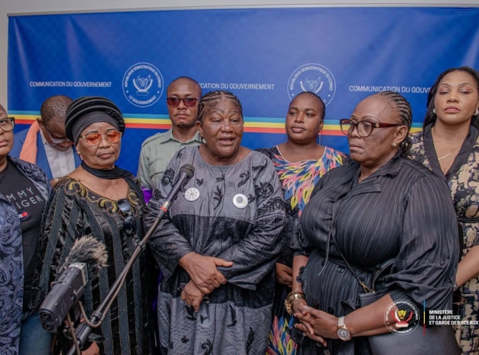 RDC : des femmes exigent des poursuites contre les propos sexistes visant la Première ministre