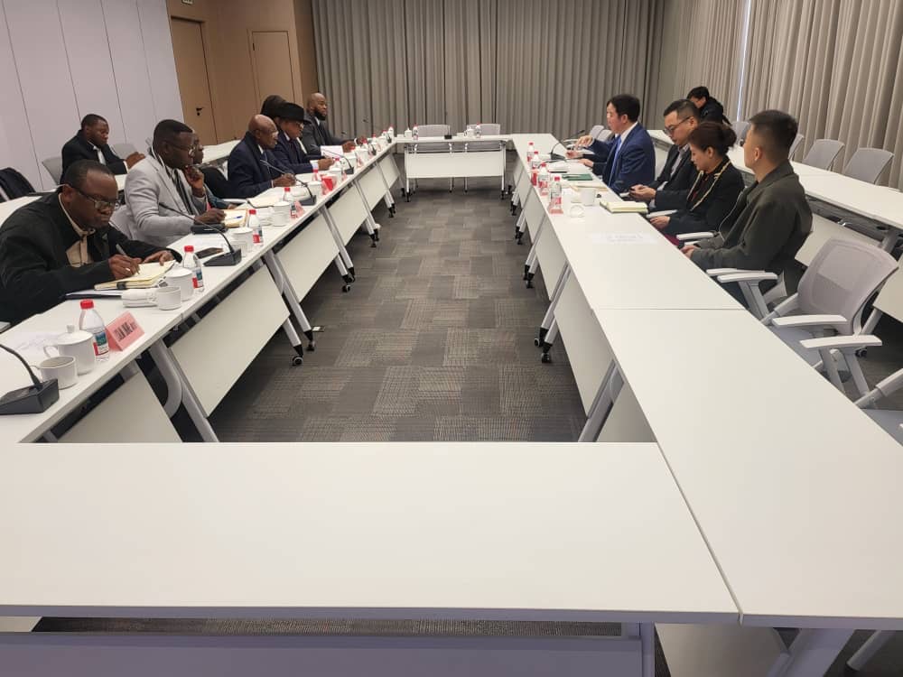 8b551d01-363c-4976-a5fd-d4d6cf3ffa00