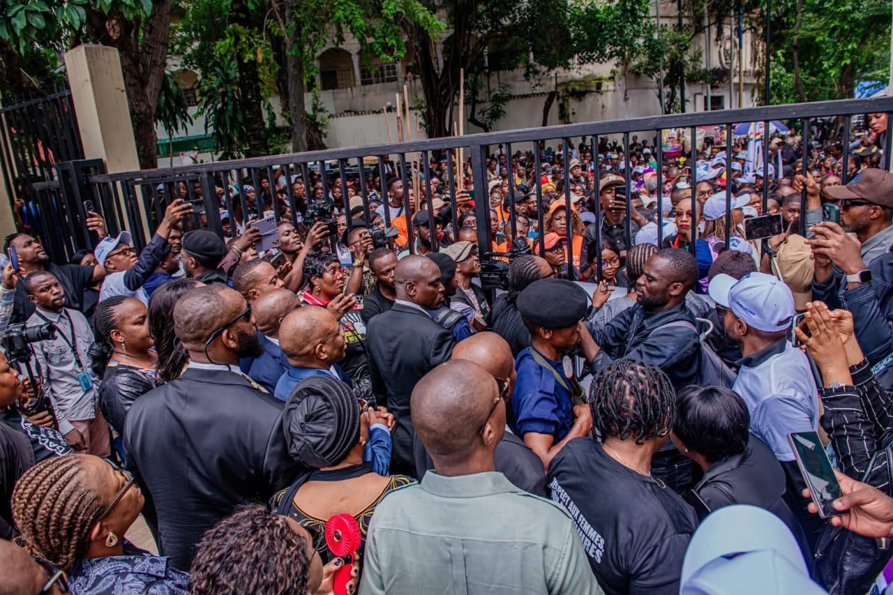 ce338d5c-f040-4c36-bb30-f7e4aa5c84dd